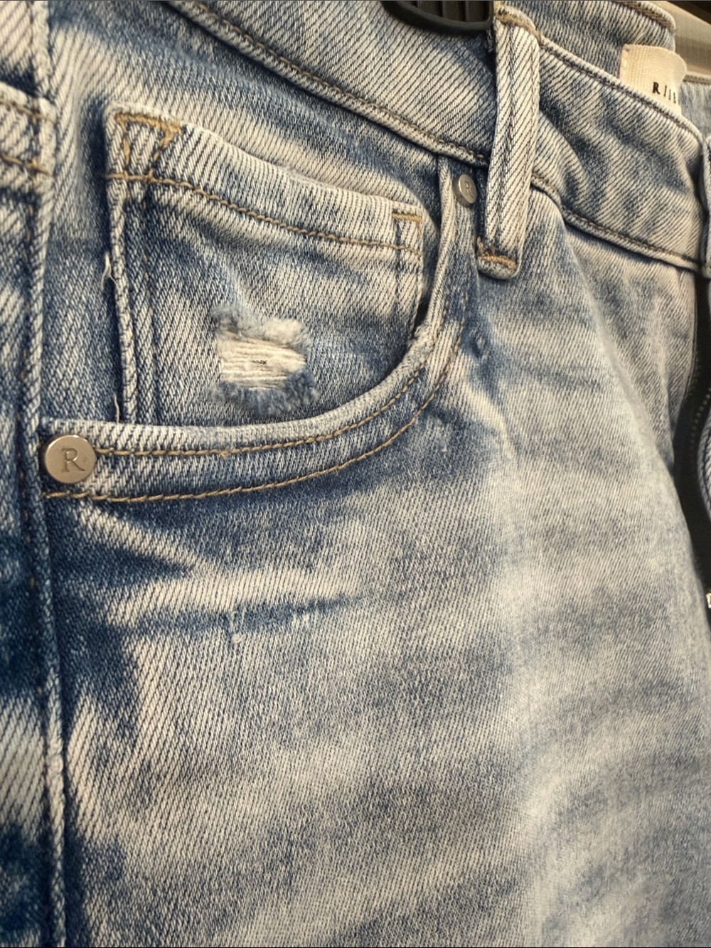 Risen Light Wash Tummy Control High Rise Straight leg Women’s Jeans Sz 15/32 - Picture 6 of 7